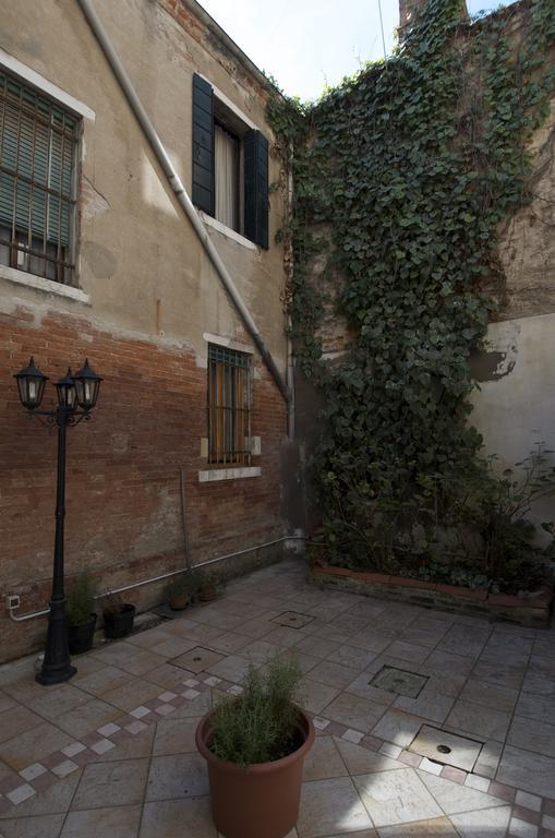 Al Portico Guest House Venedig Eksteriør billede